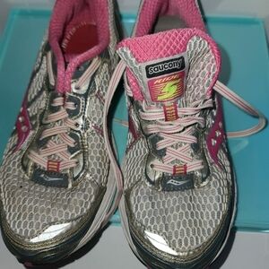 Saucony Womens Ride 5 10156-1 Sz 6.5